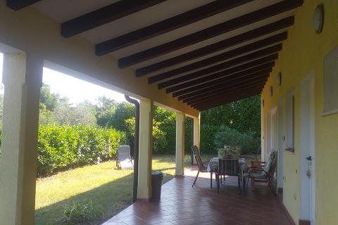 ISTRA,Samostojeća kuća u predgrađu Umaga