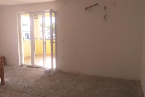 ISTRA,Samostojeća kuća u predgrađu Umaga