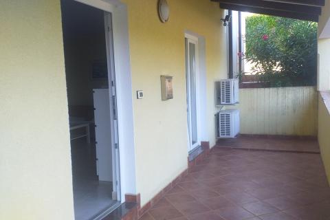 ISTRA,Samostojeća kuća u predgrađu Umaga