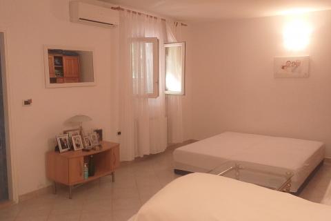 ISTRA,Samostojeća kuća u predgrađu Umaga