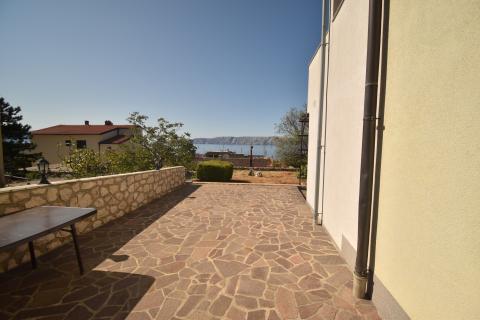 Novi Vinodolski, Building with 6 apartments, garage, beautiful panorama seaview