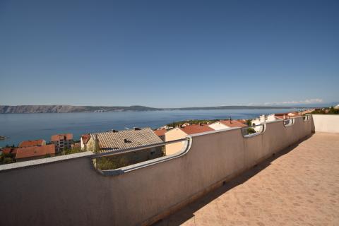 Novi Vinodolski, Building with 6 apartments, garage, beautiful panorama seaview