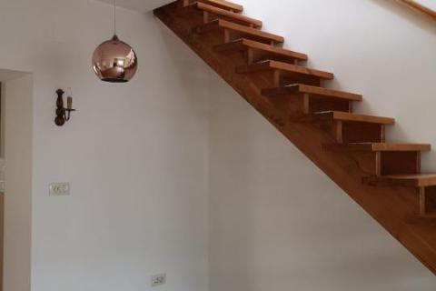 RIJEKA,KASTAV-CENTAR,  kompletno renovirani dvoetažni stan sa parkingom