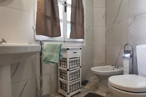 Rijeka, Martinkovac, Iznajmljuje se 1S+DB modernog dizajna s okućnicom 