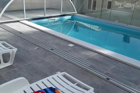 Mali Lošinj samostojeća kuća prvi red do mora