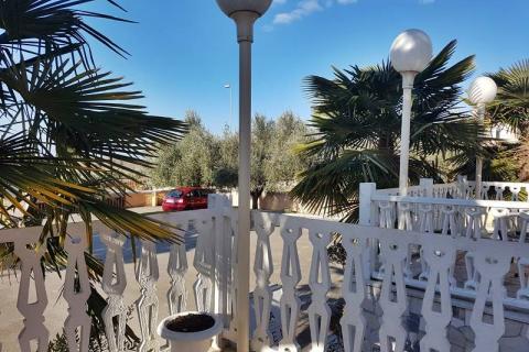 Tar , restoran sa pogledom na more