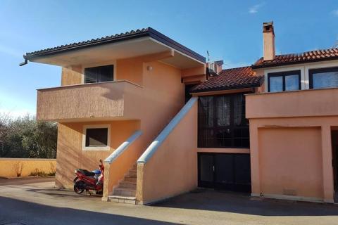 Tar , restoran sa pogledom na more