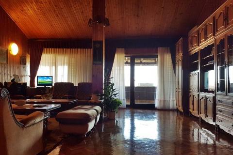 Tar , restoran sa pogledom na more