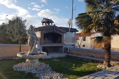 Tar , restoran sa pogledom na more