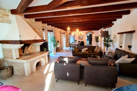 Дом Muntrilj, Tinjan, 361,50m2