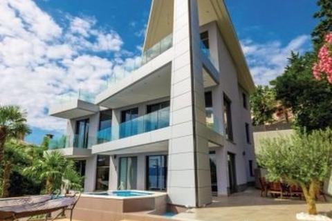 House Opatija - Centar, Opatija, 758m2