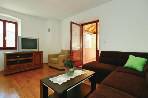 Vižinada, renovirana autohtona kamena kuća