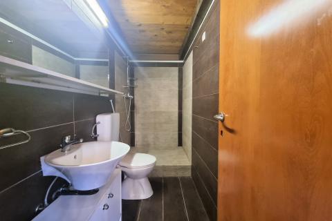 OPATIJA- poslovni prostor 45 m2, prizemlje, parking, terasa, blizina centra