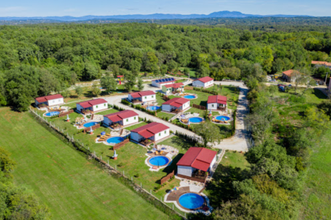 Kringa, Tinjan, 7.455m2