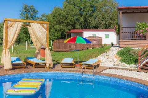 Kringa, Tinjan, 7.455m2