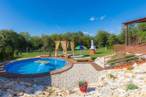 Kringa, Tinjan, 7.455m2