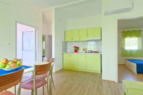 Kringa, Tinjan, 7.455m2