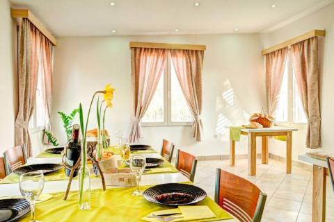 Kringa, Tinjan, 7.455m2