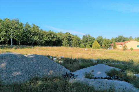 Kringa, Tinjan, 21.566m2