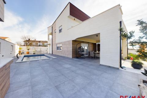 Haus Galižana, Vodnjan, 400m2