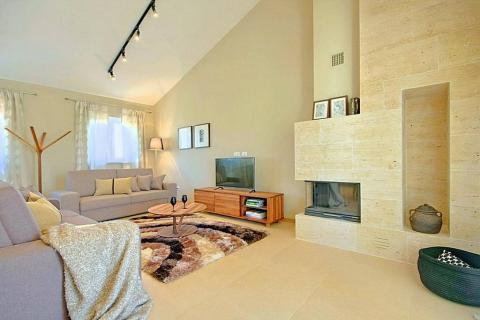 Poreč okolica, kuća s bazenom i pogledom na more