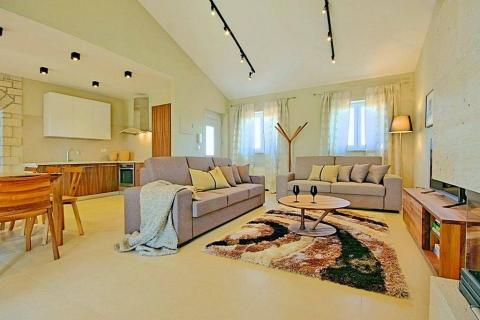 Poreč okolica, kuća s bazenom i pogledom na more