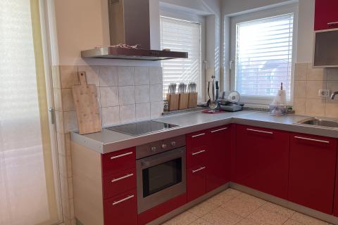 Premantura, kuća sa 5 apartmana, 100m od plaže, pogled more