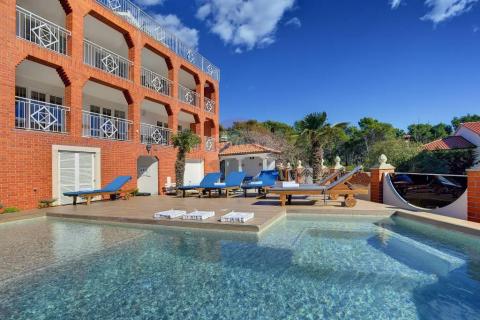 ISTRA ,POMER, Moderna kuća 150 m od mora