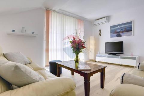 ISTRA ,POMER, Moderna kuća 150 m od mora