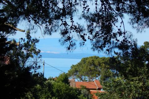 VELI LOŠINJ - građevinsko zemljište, višestambena gradnja