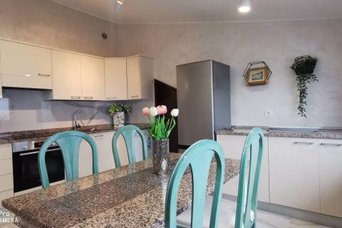 OPATIJA, IČIĆI, STAN 130m2, POGLED NA MORE, BAZEN, TAVERNA S ROŠTILJEM, PARKING