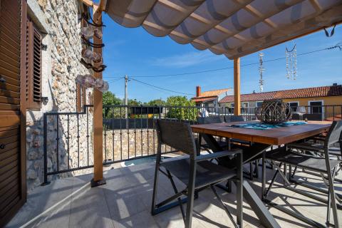 Haus Risika, Vrbnik, 254m2