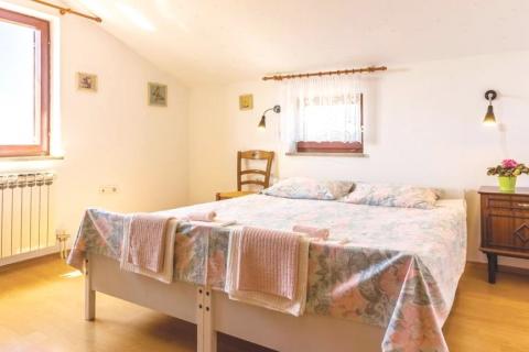 Istra, Pula - Barbariga, samostojeća kuća s pogledom na more