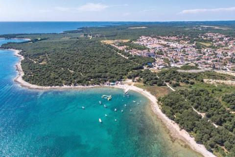 Istra, Pula - Barbariga, samostojeća kuća s pogledom na more