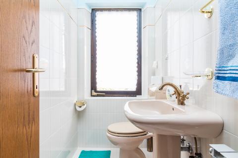 Istra, okolica Fažane Vodnjan, autohtona istarska stancija sa pogledom na more