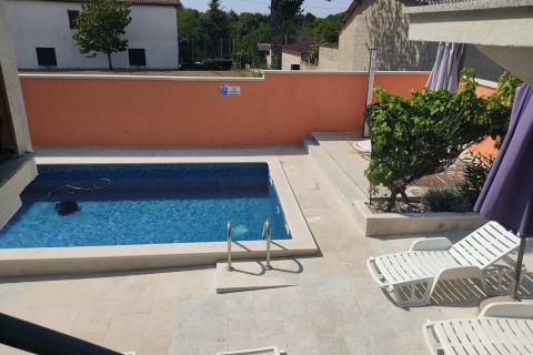 Dvije autohtone istarske kuće renovirane u jednom dijelu