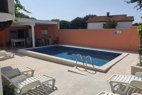 Dvije autohtone istarske kuće renovirane u jednom dijelu