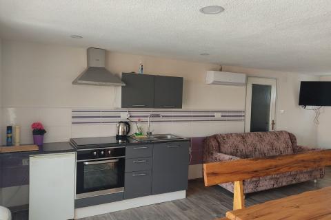 Dvije autohtone istarske kuće renovirane u jednom dijelu