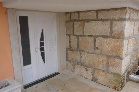 Dvije autohtone istarske kuće renovirane u jednom dijelu