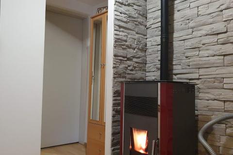 Ogulin-kuća, blizina centra