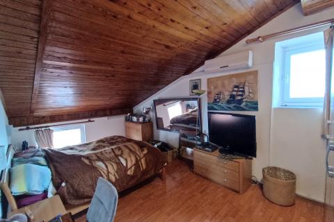 Istra, Pula - stan u centru, pogled more