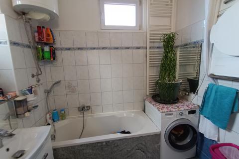 Istra, Pula - stan u centru, pogled more