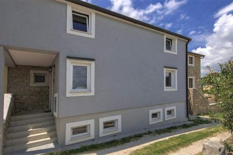 Istra, autohtona kuća u nizu u okolici Buja