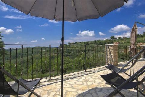 Istra, autohtona kuća u nizu u okolici Buja