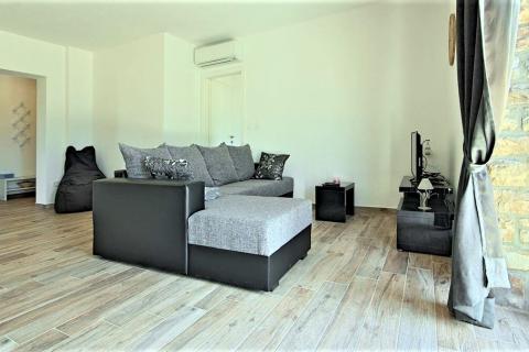 Istra, autohtona kuća u nizu u okolici Buja