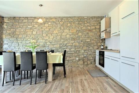 Istra, autohtona kuća u nizu u okolici Buja