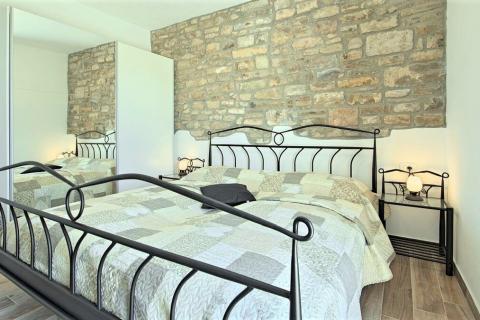 Istra, autohtona kuća u nizu u okolici Buja