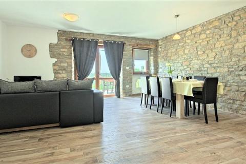 Istra, autohtona kuća u nizu u okolici Buja