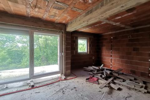 OTOK KRK,DOBRINJ-kuća sa tri apartmana i građevinskim terenom 