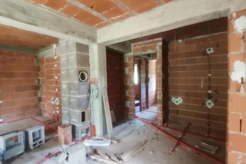 OTOK KRK,DOBRINJ-kuća sa tri apartmana i građevinskim terenom 